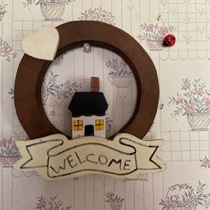 Primitive home decor welcome sign